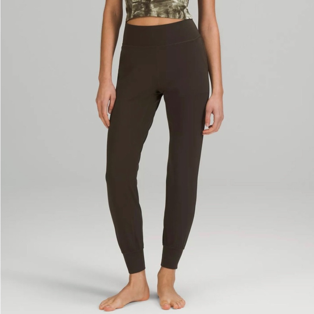 Lululemon Align jogger size 4 olive green